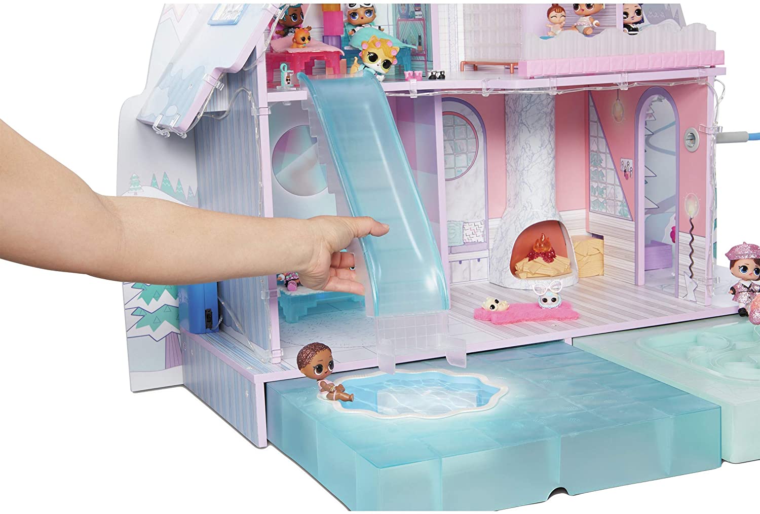 L.O.L. Surprise Winter Disco Chalet Doll House, MultiColour, MGA